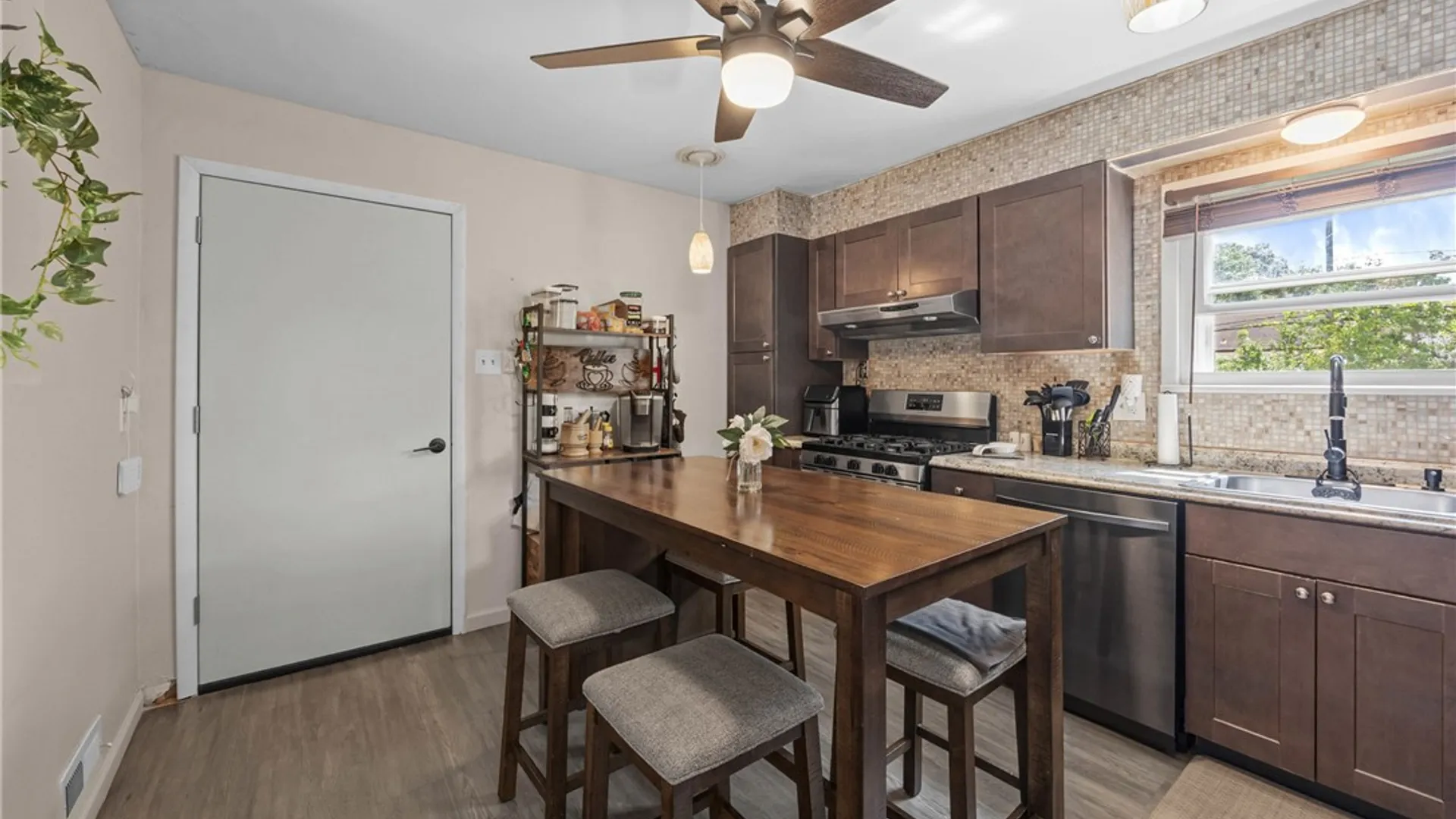 Property at 245 English Road, Greece, NY 14616 8