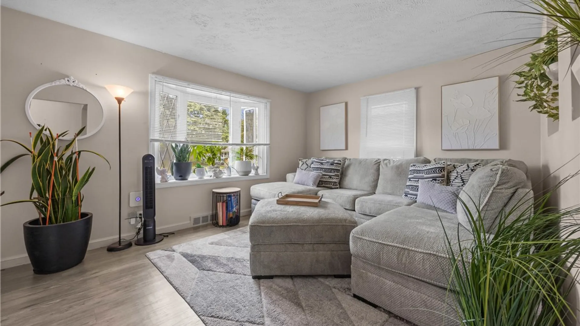 Property at 245 English Road, Greece, NY 14616 10