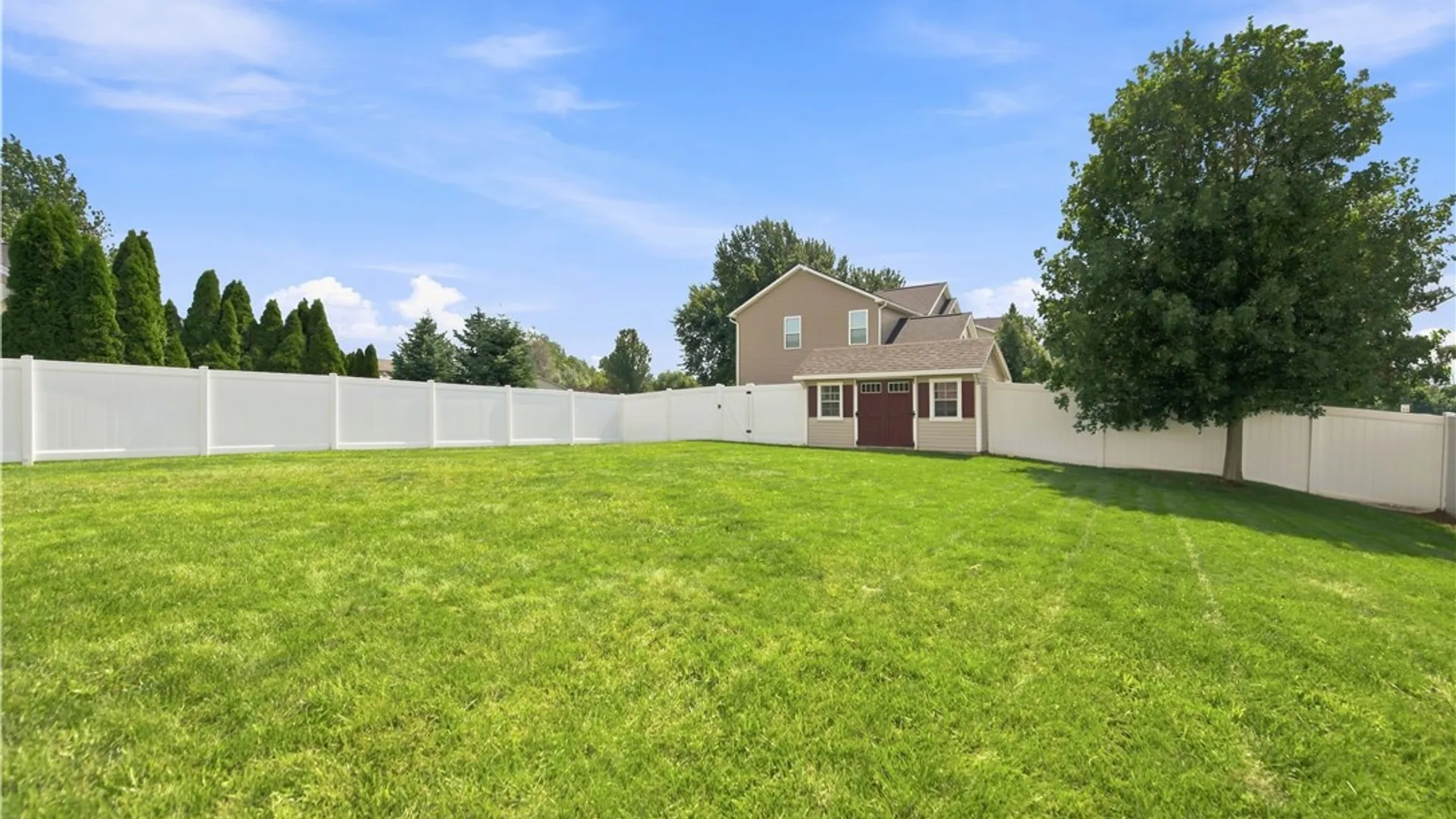 Property at 1 Prestwick Lane, Chili, NY 14428 40