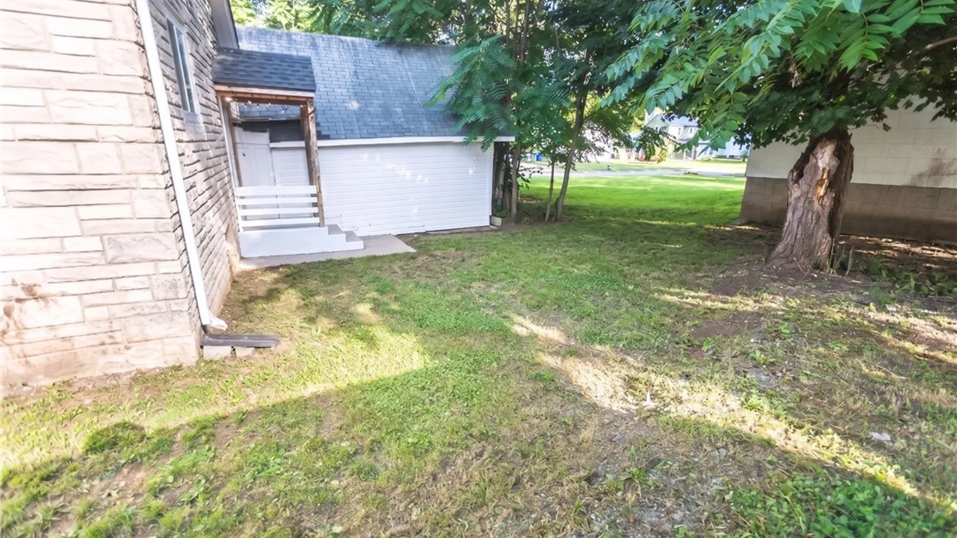 Property at 104 E Oak Orchard Street, Shelby, NY 14103 24