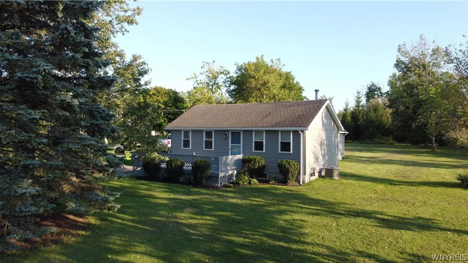 Property at 691 Erie Street, Lancaster, NY 14086 3
