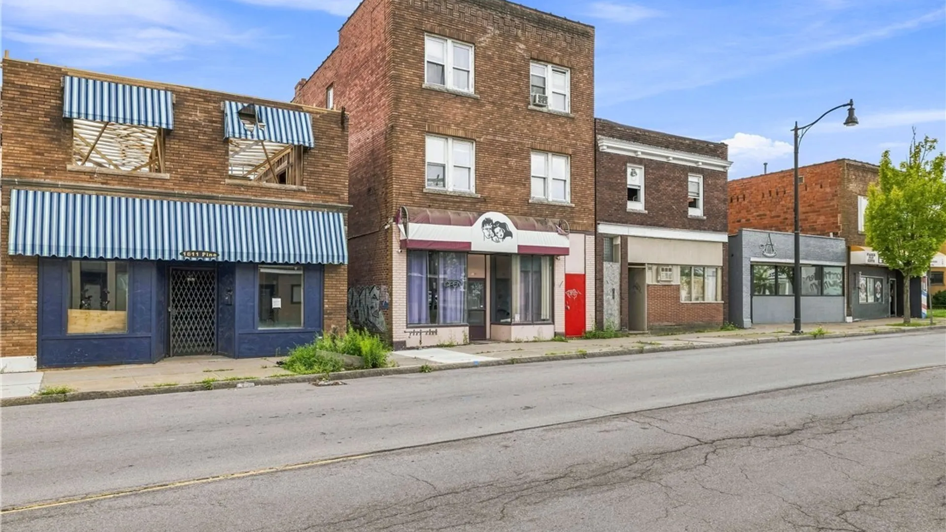 Property at 1609 Pine Avenue, Niagara Falls, NY 14301 3
