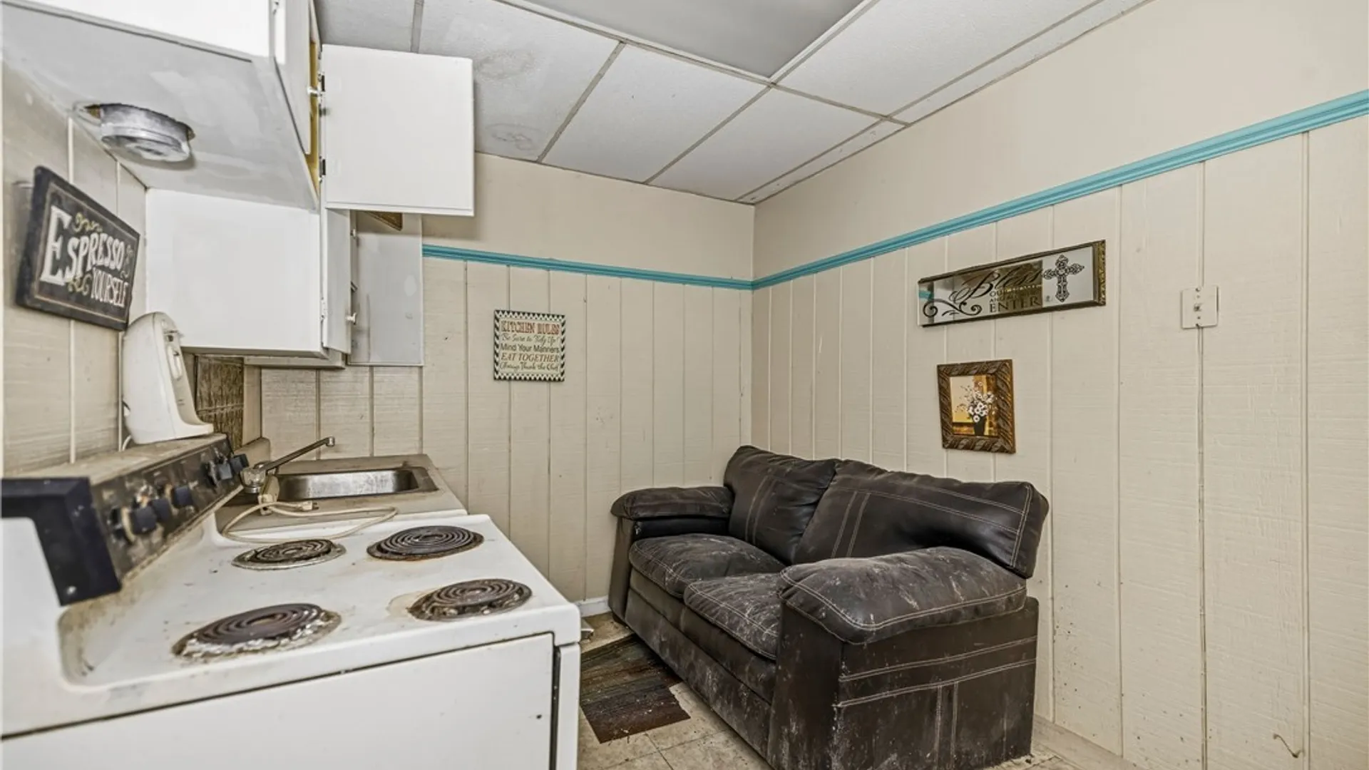 Property at 1609 Pine Avenue, Niagara Falls, NY 14301 12