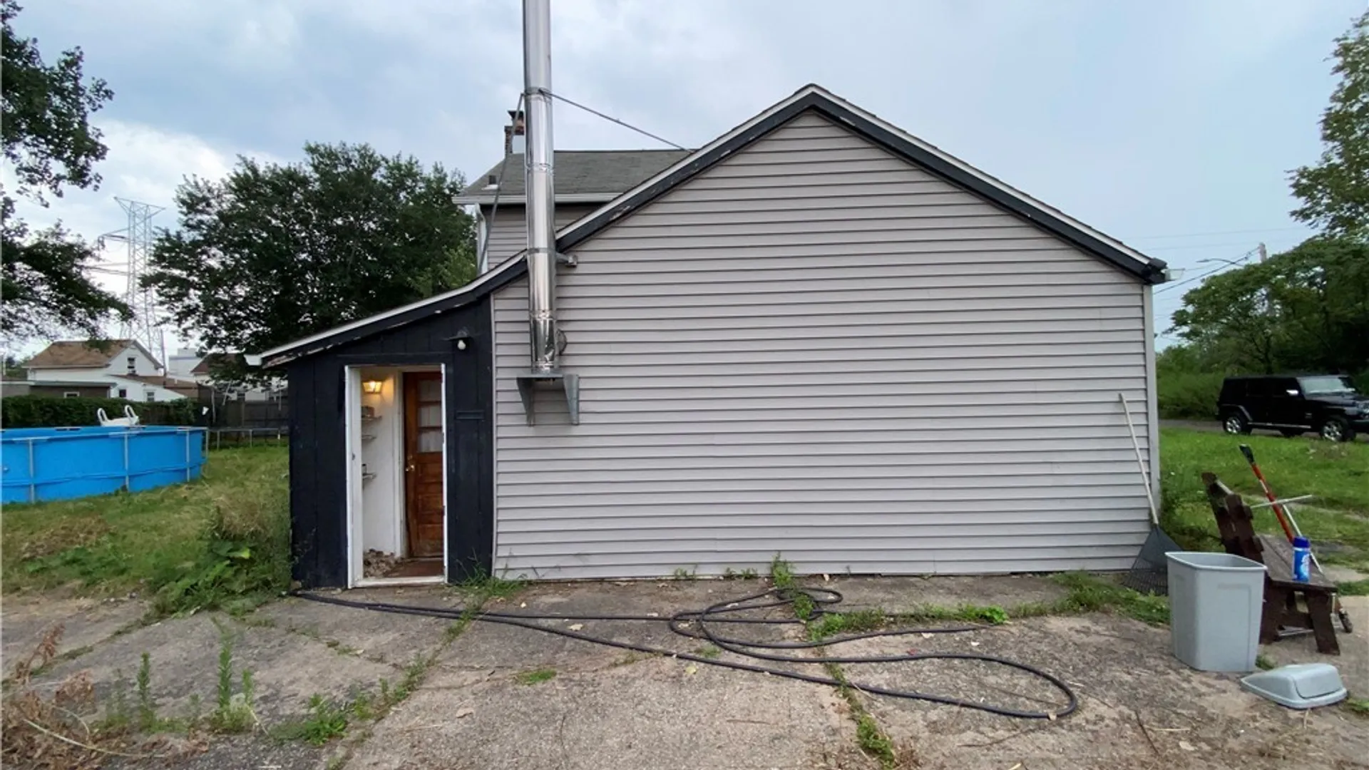 Property at 5653 Granby Avenue, Niagara Falls, NY 14304 3