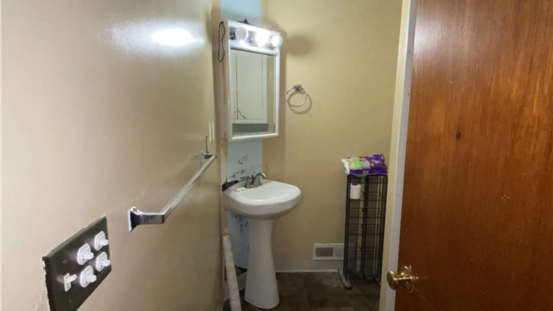 Property at 5653 Granby Avenue, Niagara Falls, NY 14304 16