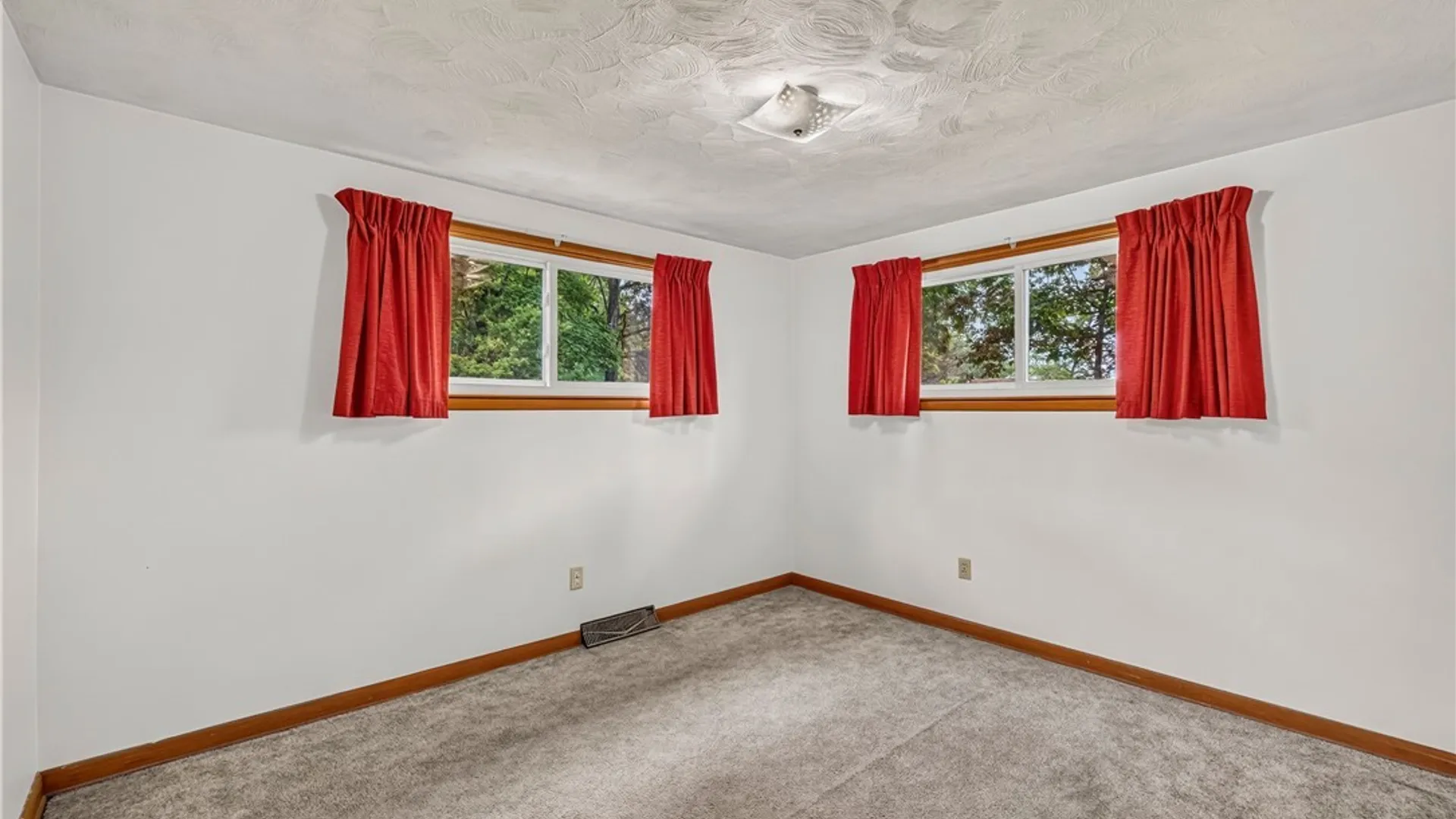 Property at 445 North Avenue, North Tonawanda, NY 14120 17