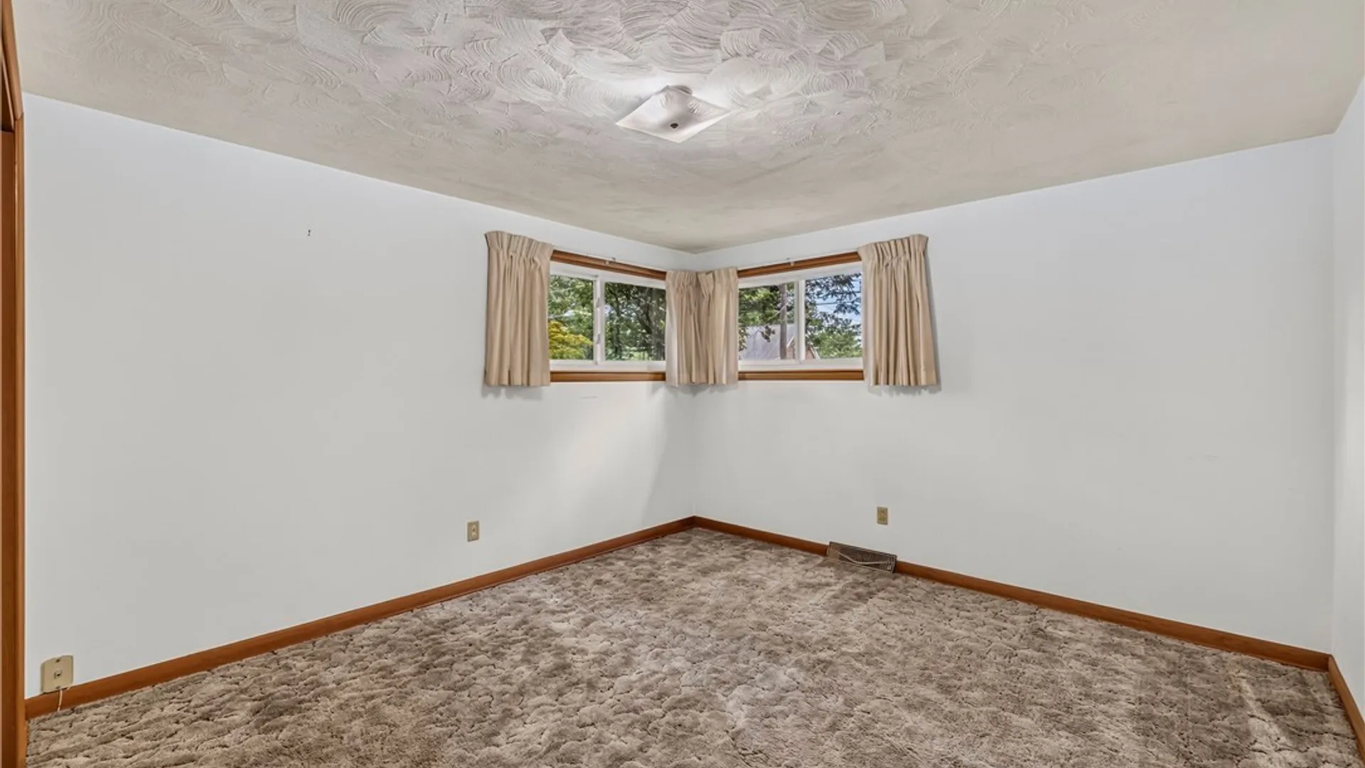 Property at 445 North Avenue, North Tonawanda, NY 14120 19
