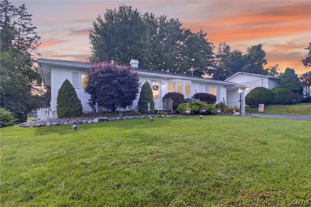 Property at 34 Hollywood Drive, Whitestown, NY 13492