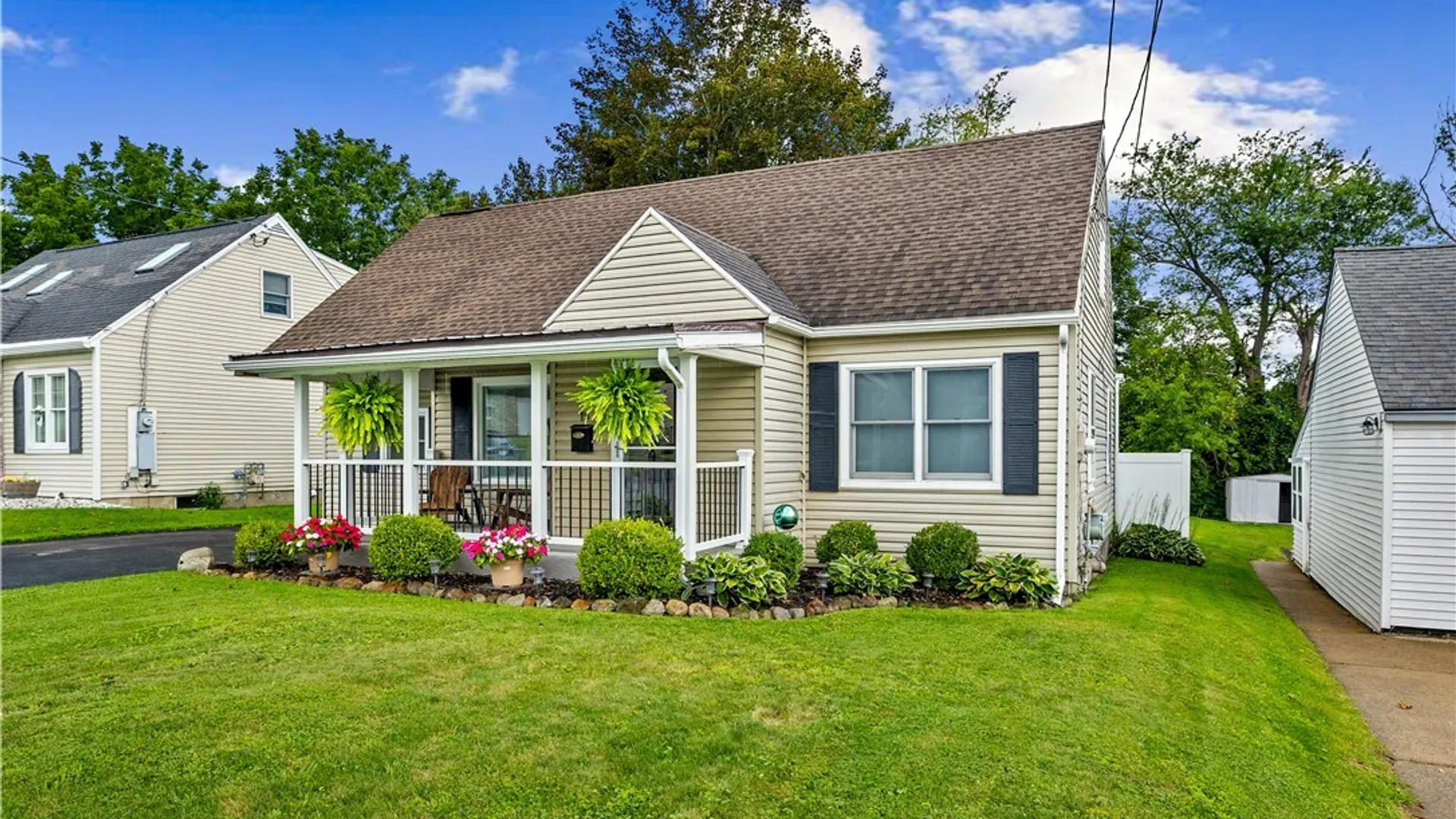 Property at 15 Leard Road, New Hartford, NY 13413 4