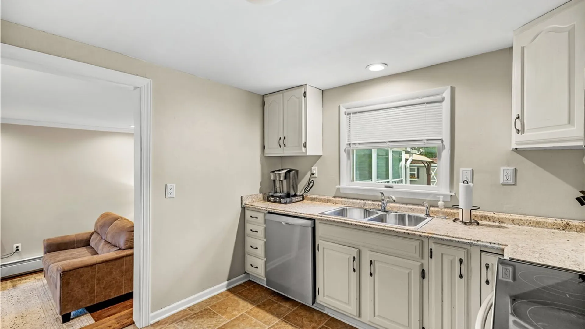 Property at 15 Leard Road, New Hartford, NY 13413 10