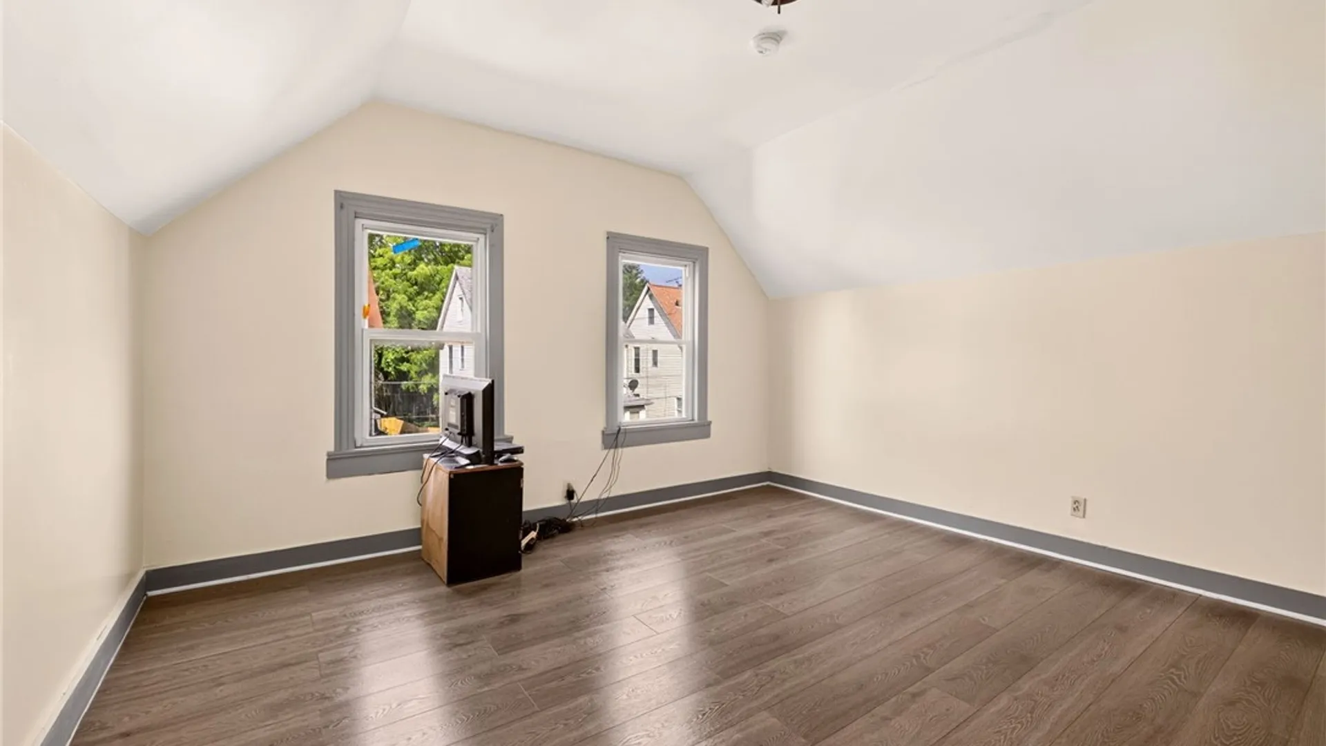 Property at 20 Home Place, Rochester, NY 14611 17