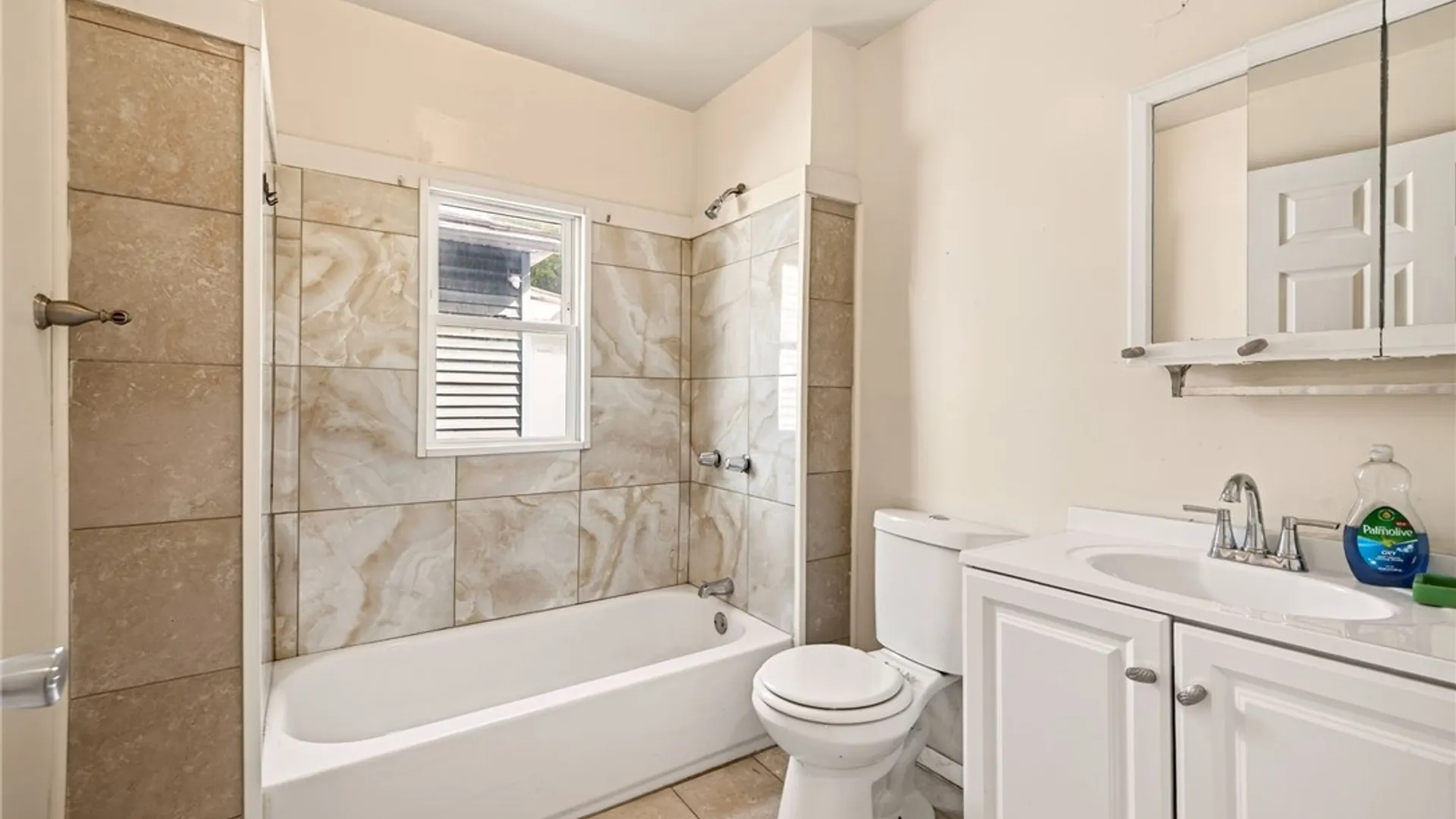 Property at 20 Home Place, Rochester, NY 14611 6
