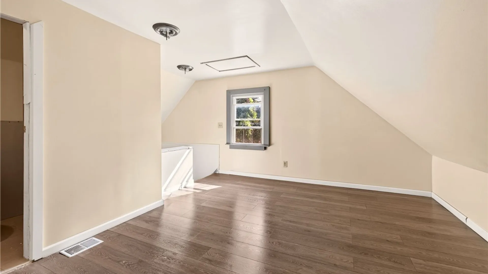 Property at 20 Home Place, Rochester, NY 14611 12