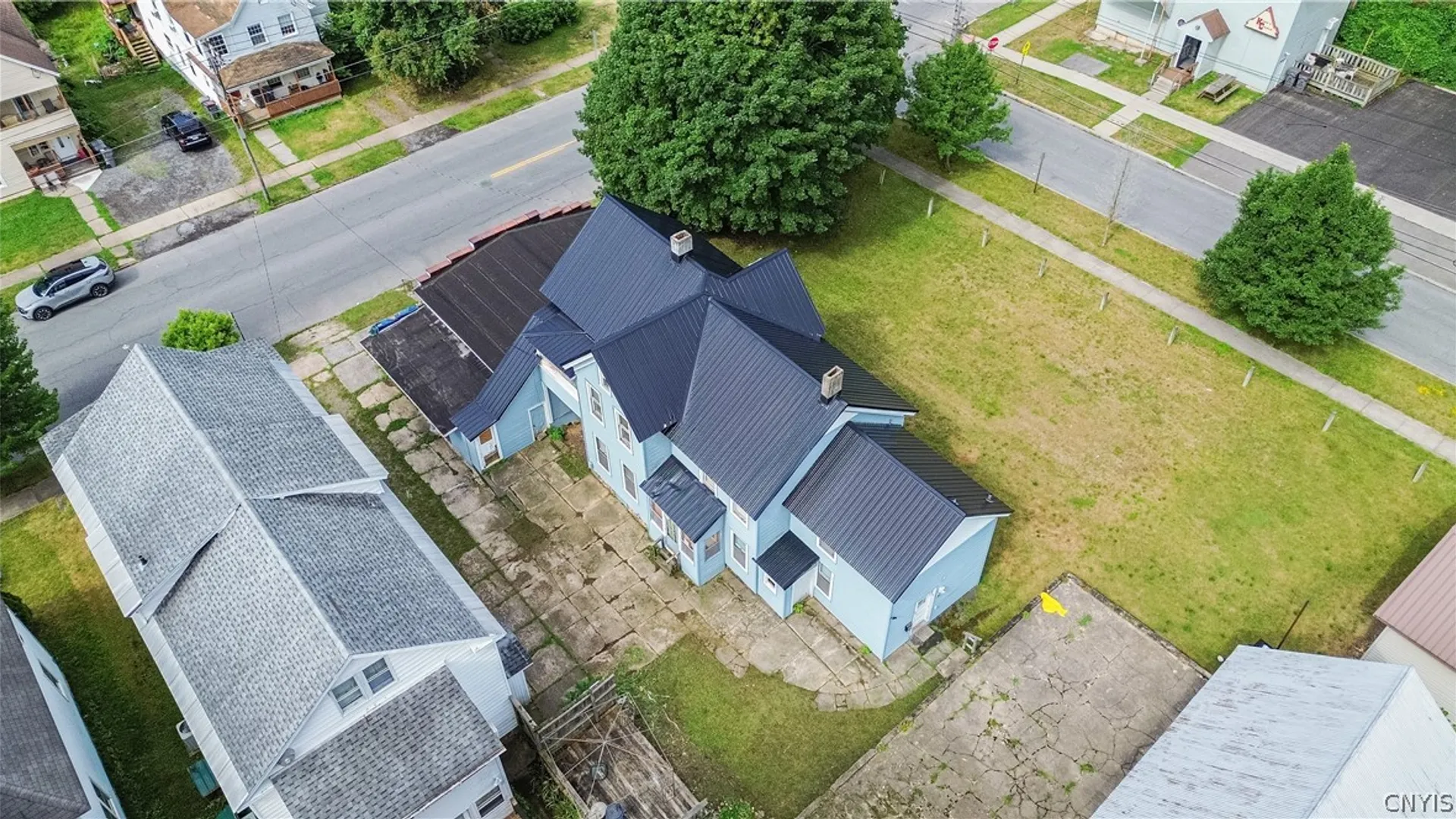Property at 748 W Dominick Street, Rome, NY 13440 8