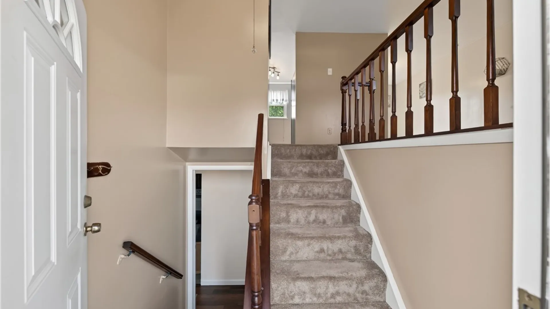 Property at 5325 Fortuna Parkway, Clay, NY 13041 4
