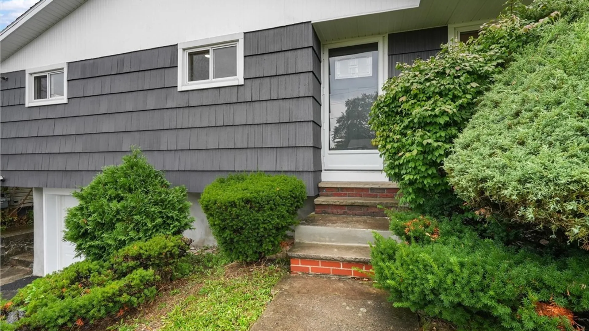 Property at 491 Audubon Parkway, Syracuse, NY 13224 6