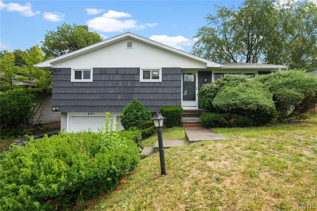 Property at 491 Audubon Parkway, Syracuse, NY 13224
