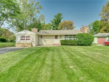 Property at 129 Brookview Drive, Irondequoit, NY 14617