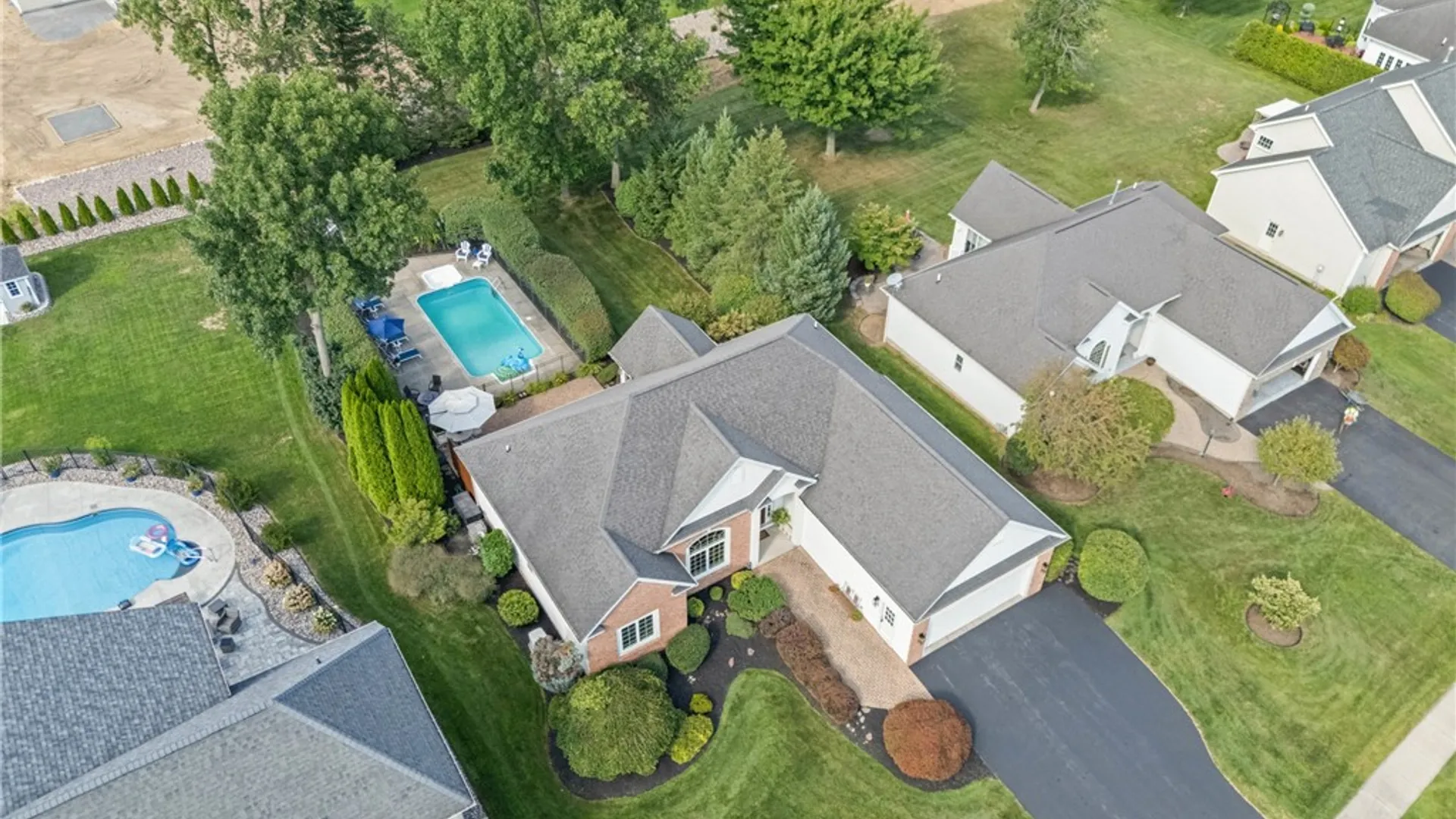 Property at 516 East Moreno Dr, Greece, NY 14626 47