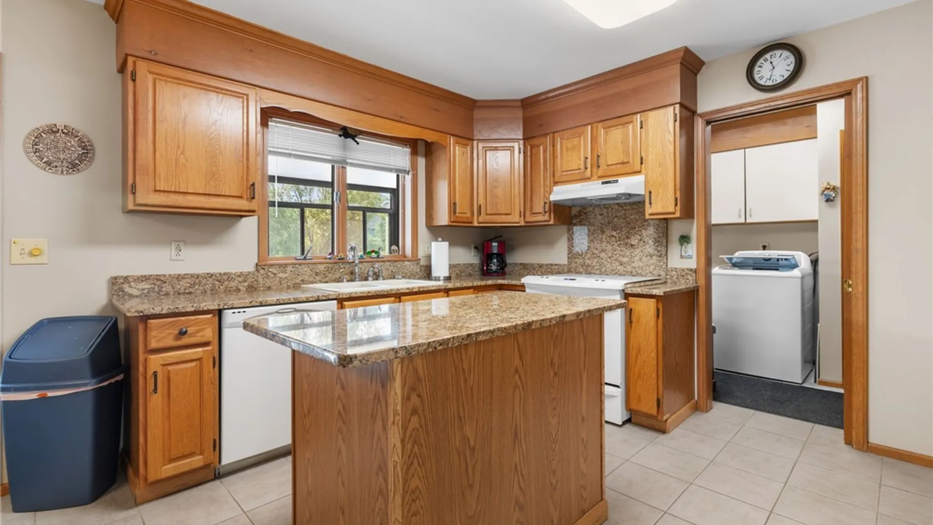 Property at 3904 Stetson Circle, Onondaga, NY 13215 12
