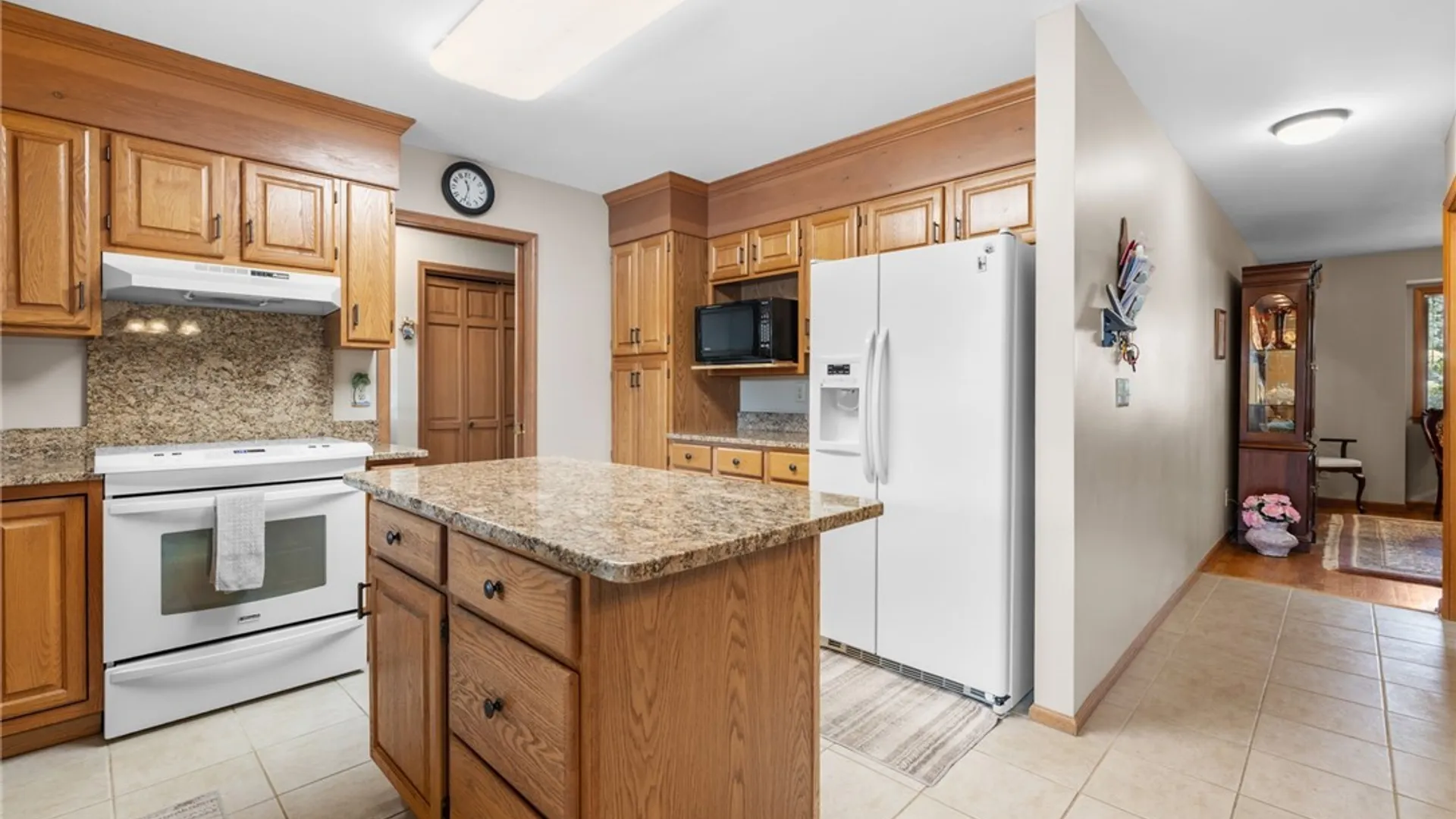 Property at 3904 Stetson Circle, Onondaga, NY 13215 13
