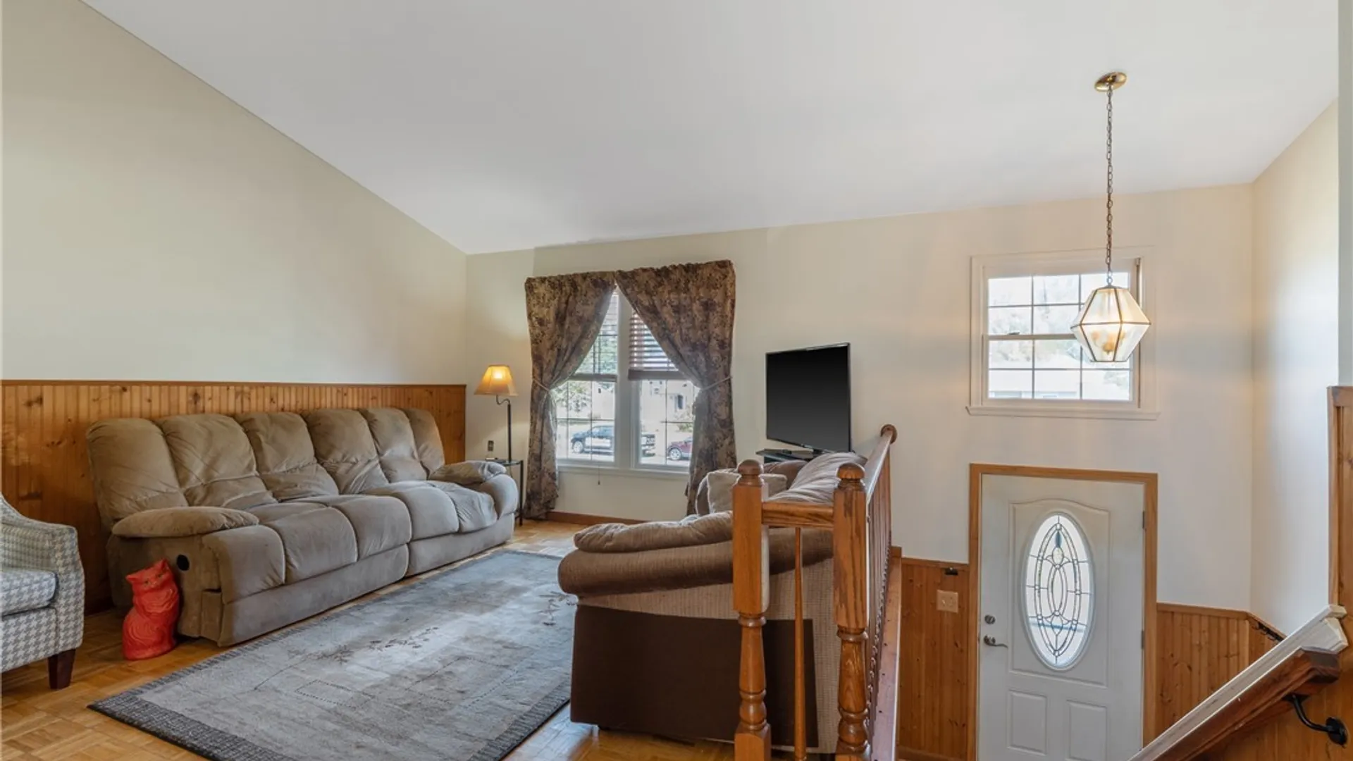 Property at 5381 Carrick Circle, Cicero, NY 13029 4