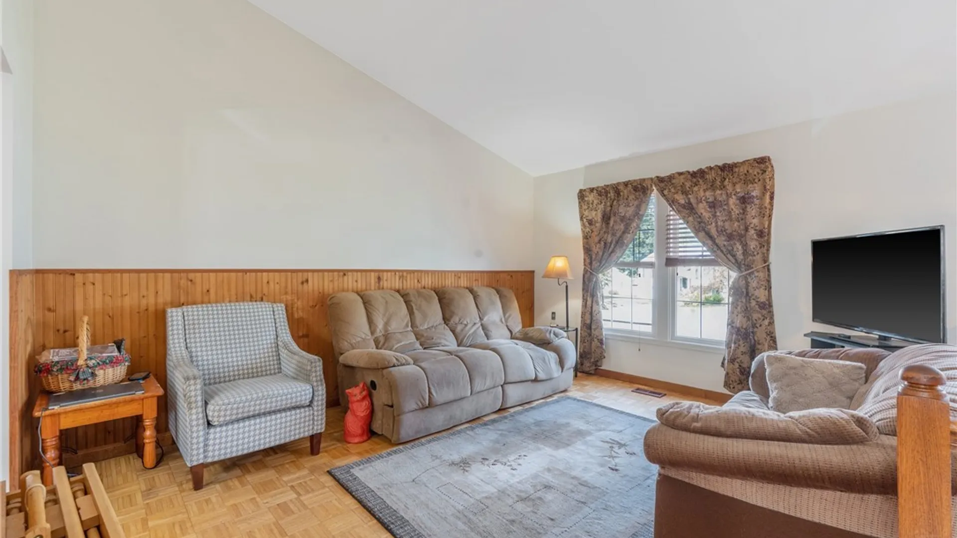 Property at 5381 Carrick Circle, Cicero, NY 13029 5