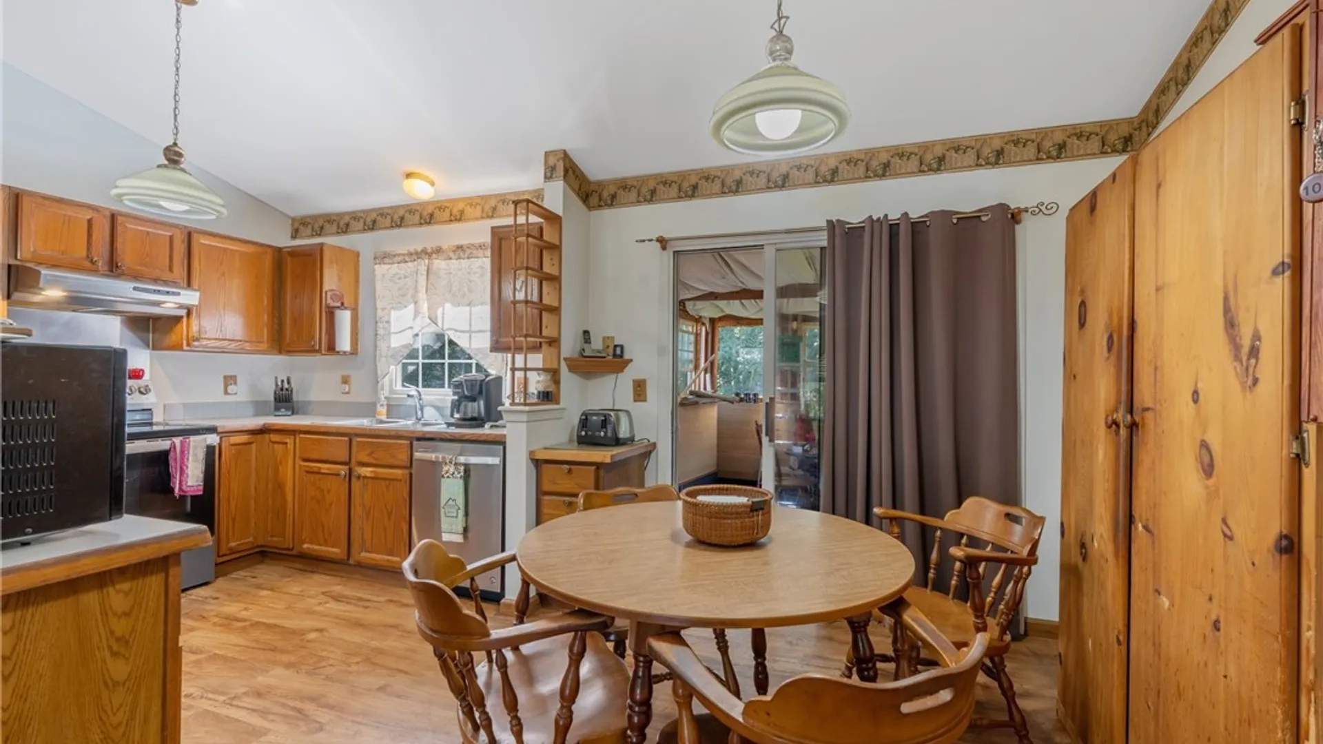 Property at 5381 Carrick Circle, Cicero, NY 13029 9