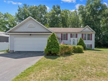 Property at 5381 Carrick Circle, Cicero, NY 13029