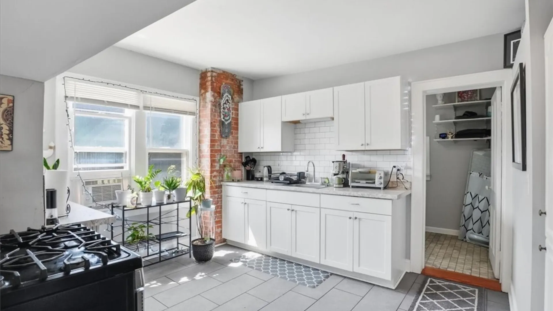 Property at 116 College Street, Buffalo, NY 14201 26
