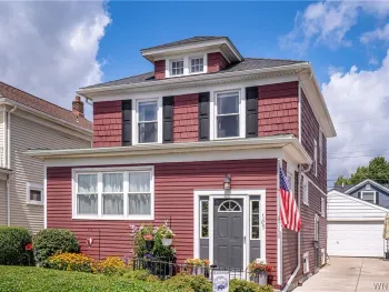 Property at 105 Hoover Ave, Tonawanda, NY 14217