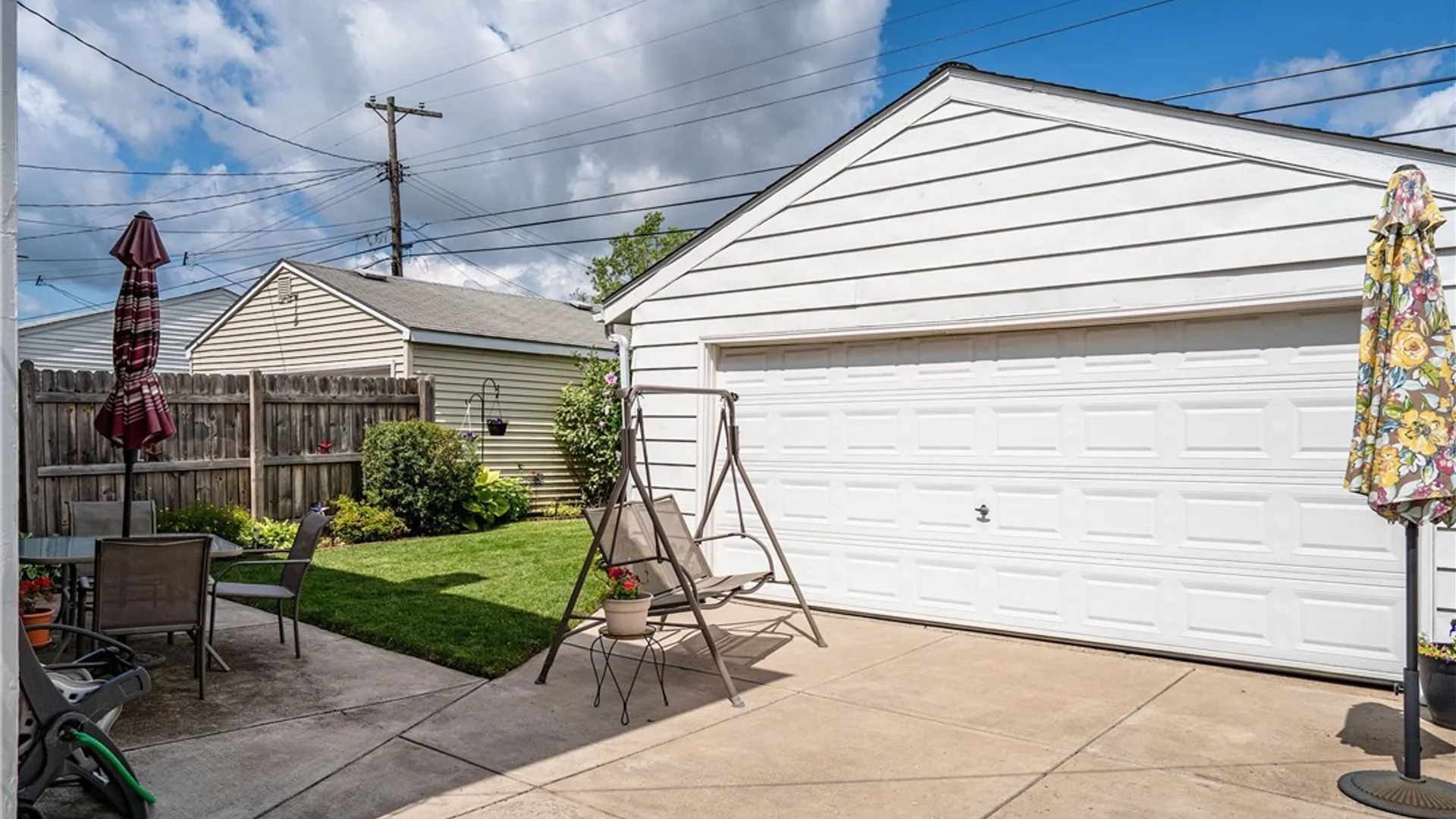 Property at 105 Hoover Ave, Tonawanda, NY 14217 4