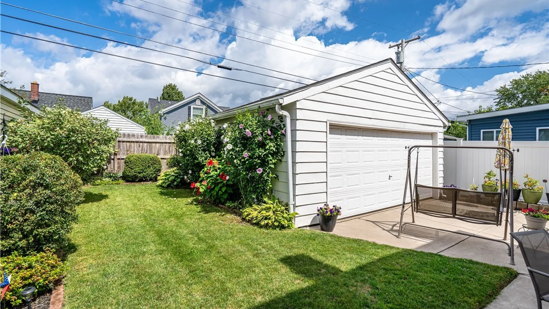 Property at 105 Hoover Ave, Tonawanda, NY 14217 5