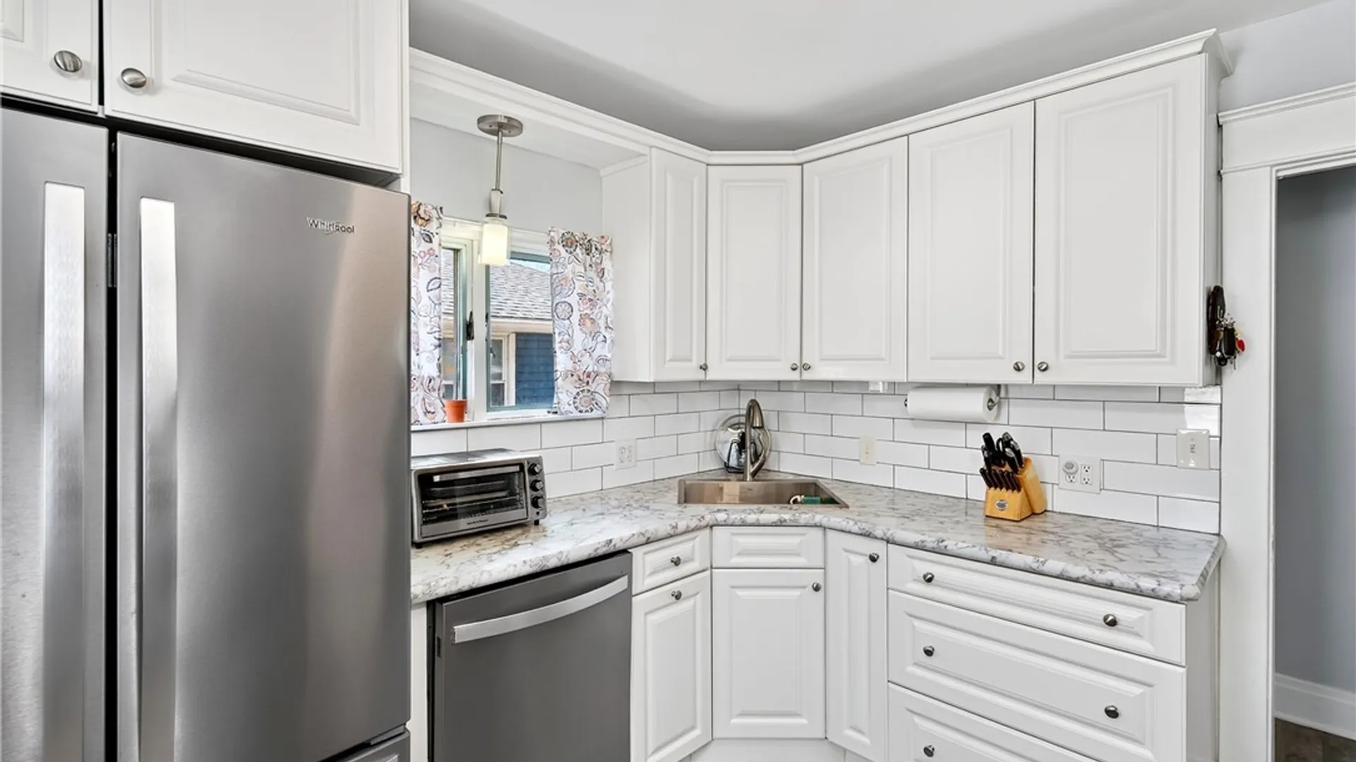 Property at 105 Hoover Ave, Tonawanda, NY 14217 19