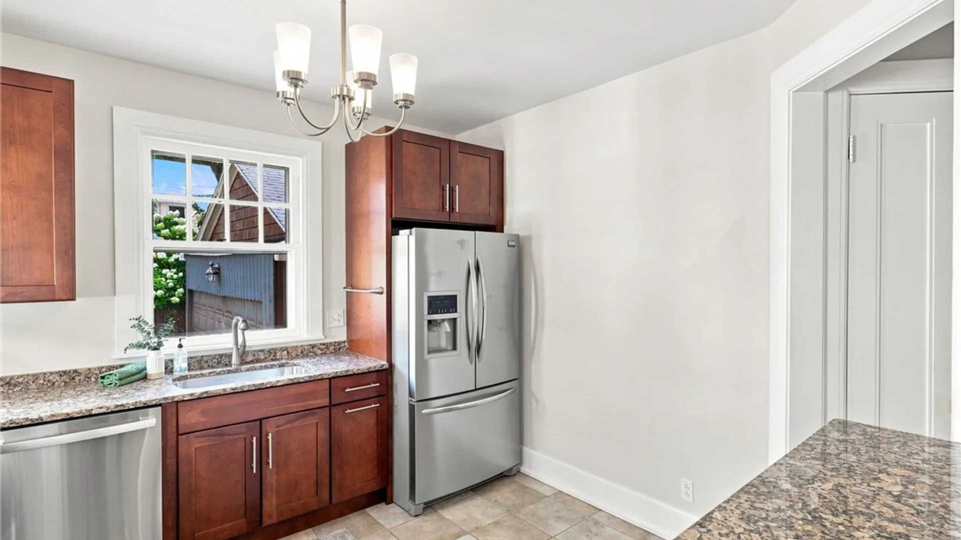 Property at 264 Berkeley Street, Rochester, NY 14607 11