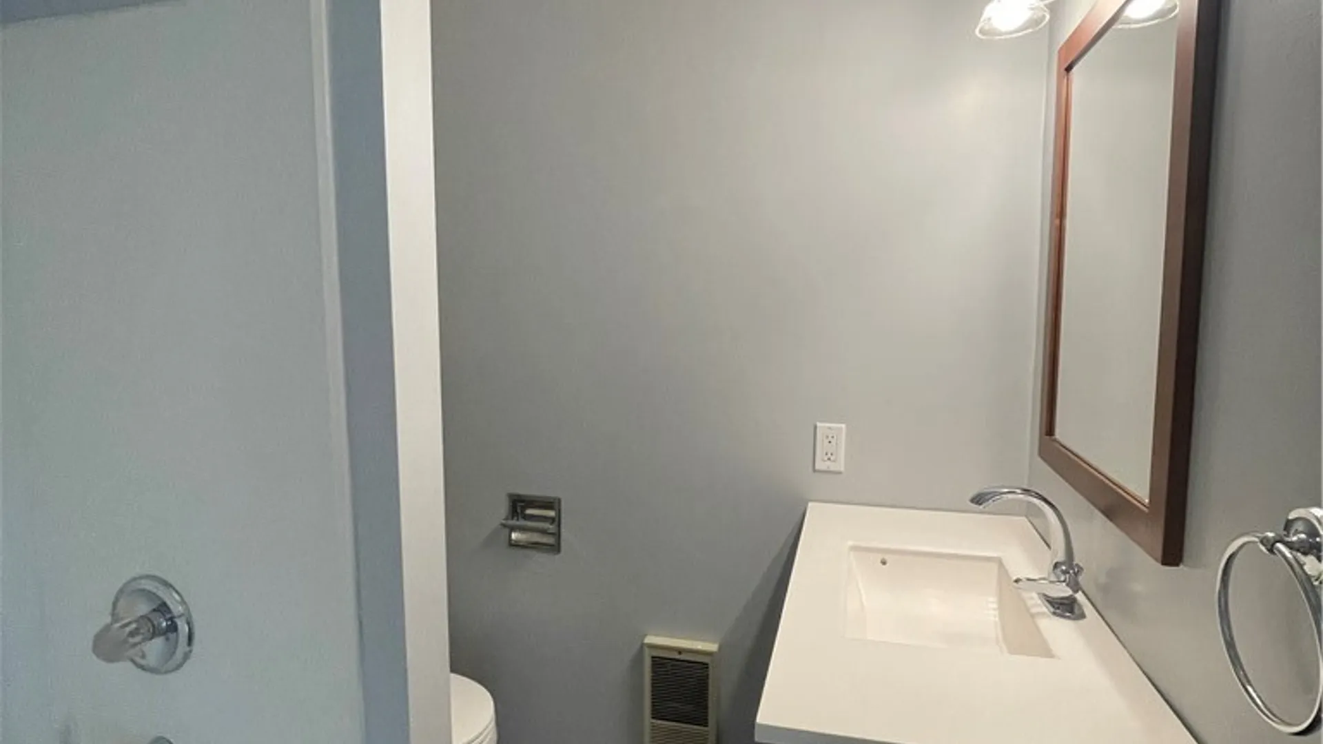 Property at 203 Miles Avenue, DeWitt, NY 13066 28
