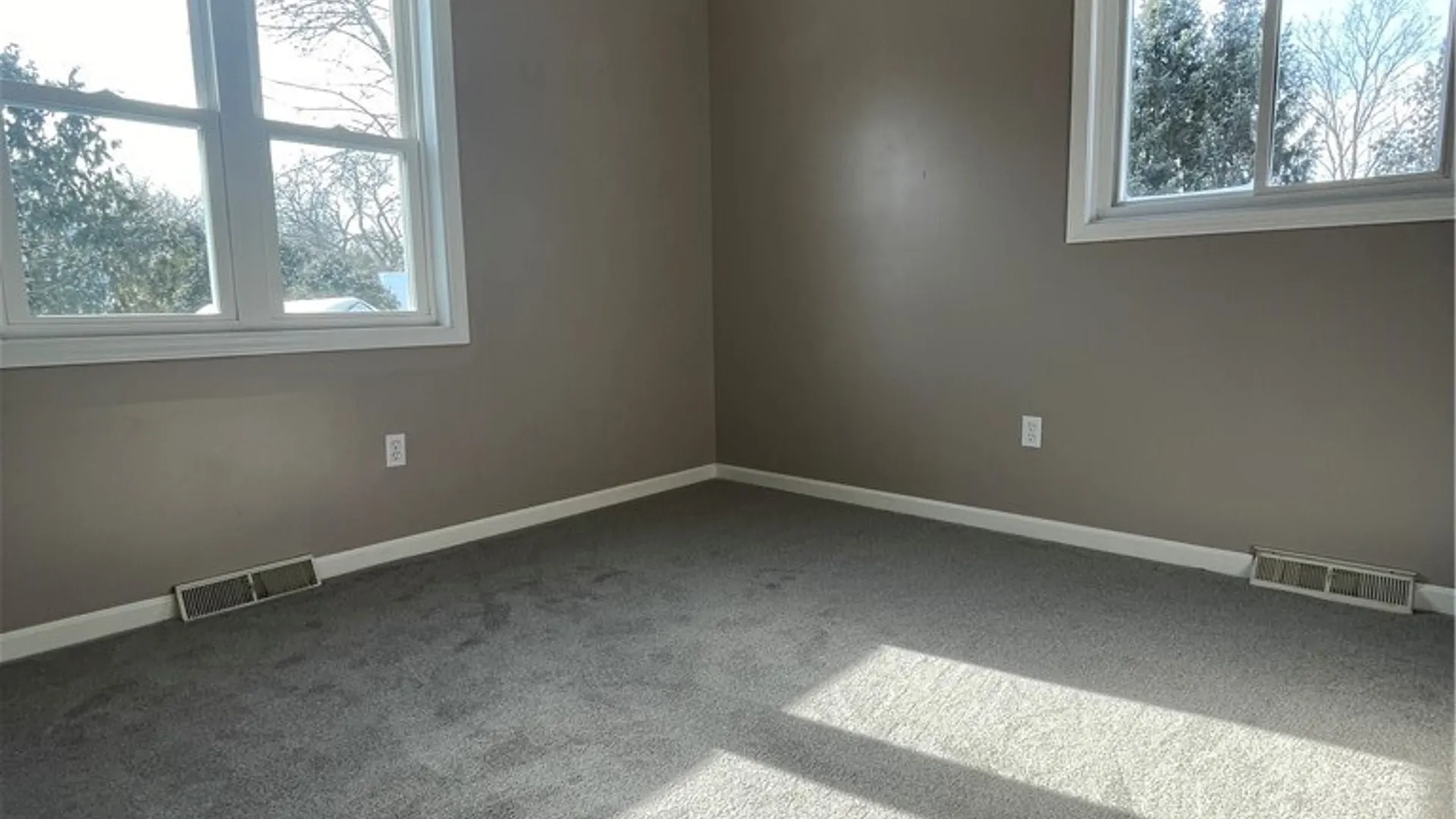 Property at 203 Miles Avenue, DeWitt, NY 13066 27