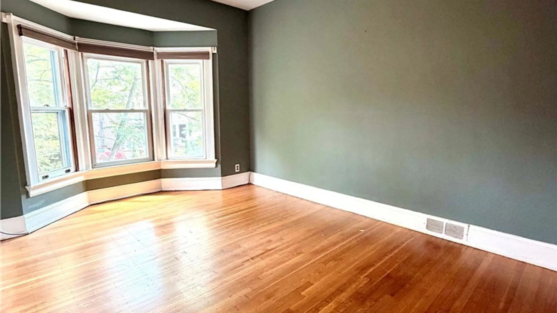 Property at 540 Norwood Avenue, Buffalo, NY 14222 15