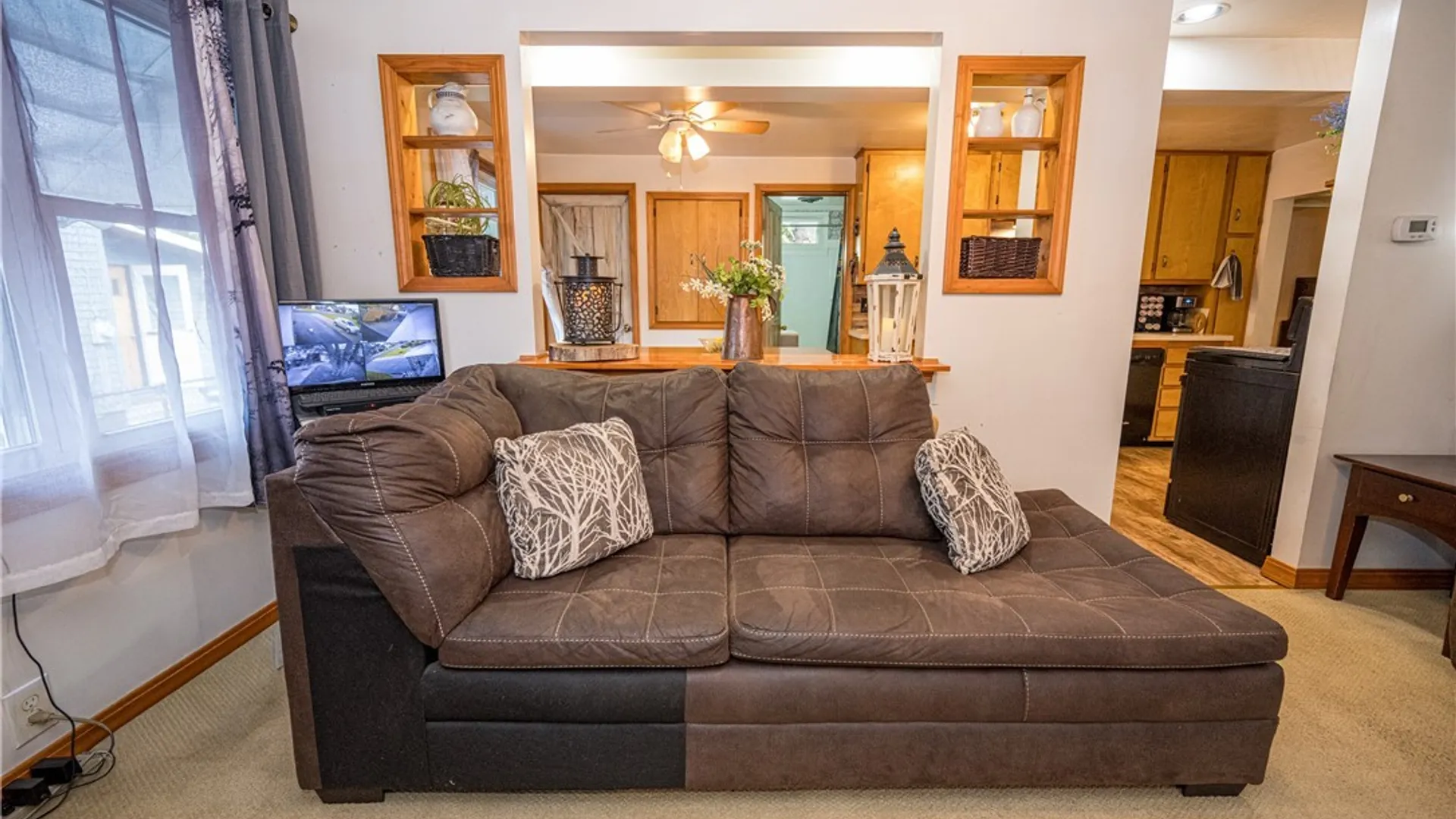 Property at 196 Indian Church Road, West Seneca, NY 14210 15