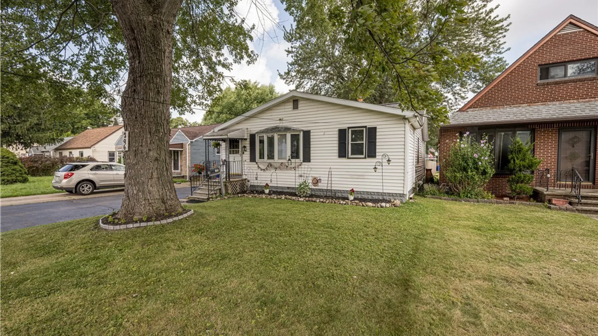 Property at 196 Indian Church Road, West Seneca, NY 14210 28