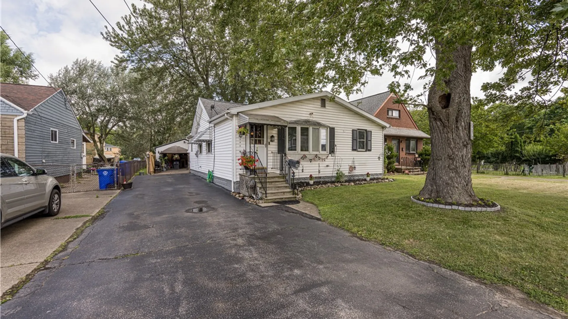 Property at 196 Indian Church Road, West Seneca, NY 14210 29