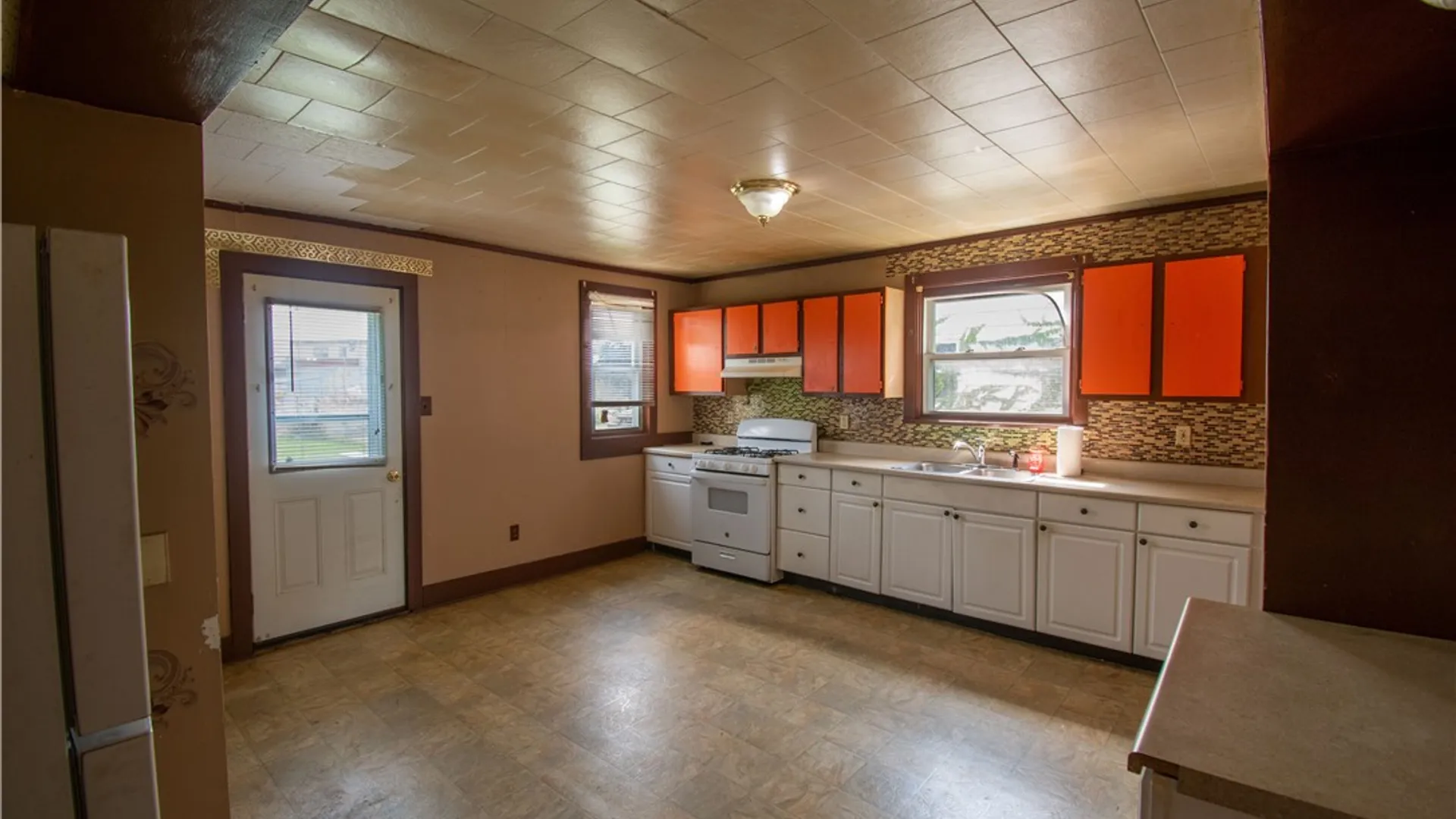 Property at 195 Exchange St, Geneva City, NY 14456 13