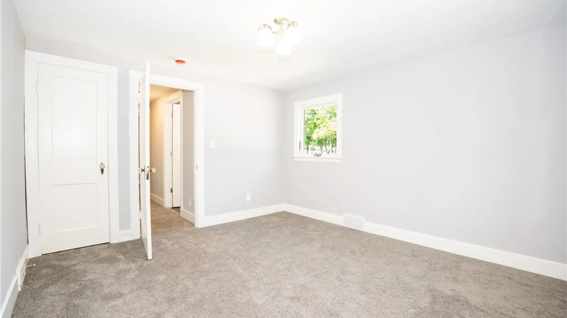 Property at 53 S Shore Boulevard, Lackawanna, NY 14218 31