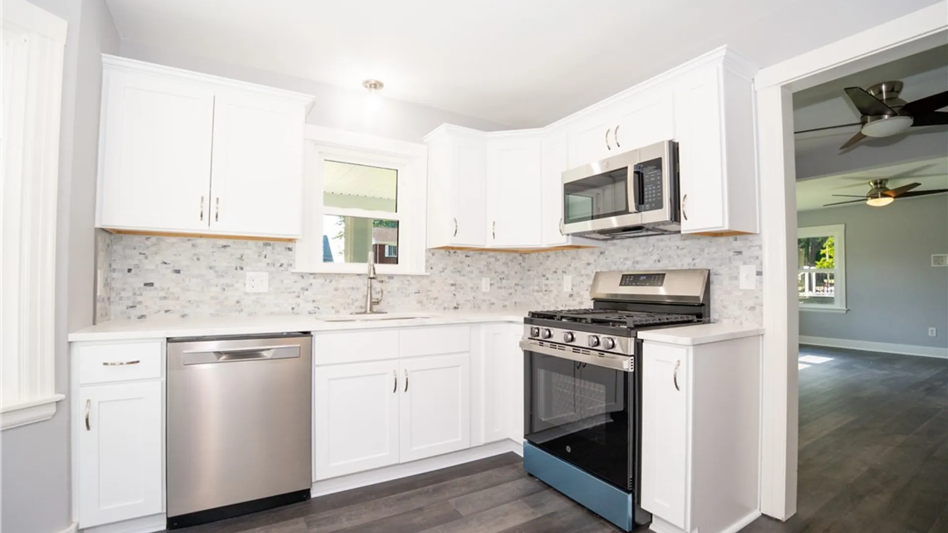 Property at 53 S Shore Boulevard, Lackawanna, NY 14218 22