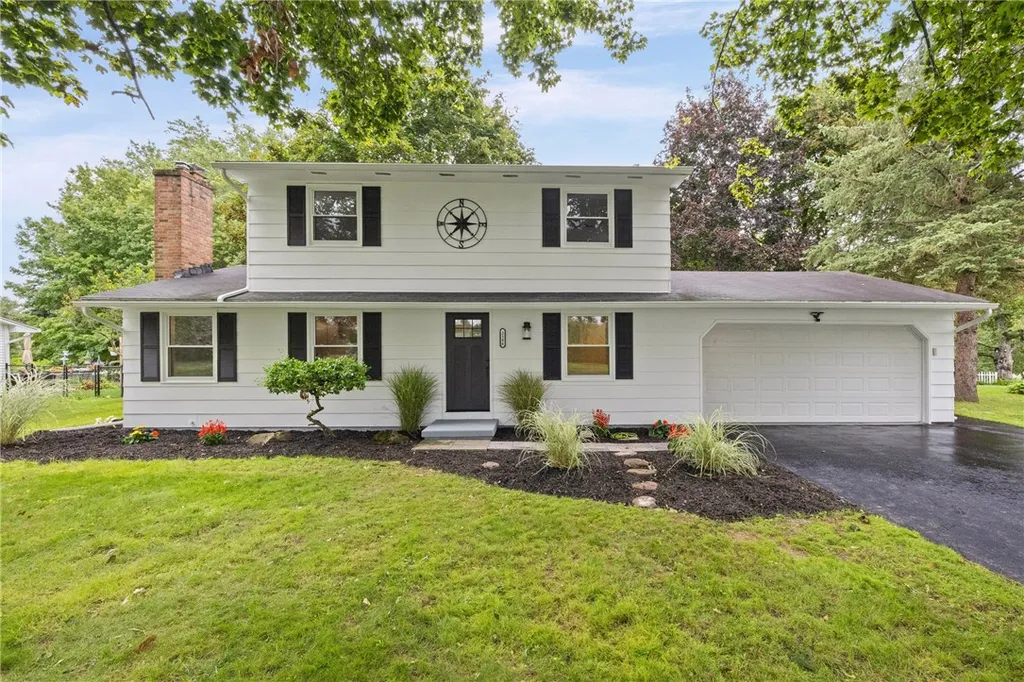 Property at 2186 Bear Creek Drive, Ontario, NY 14519