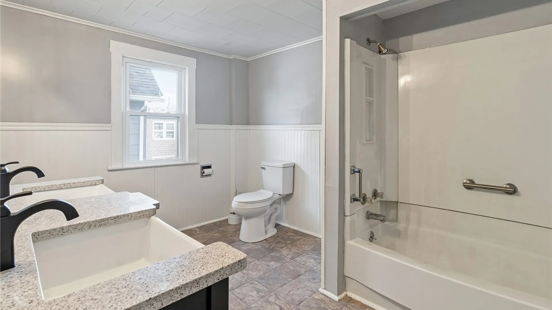 Property at 11 Goodelle Terrace, Geneva City, NY 14456 23