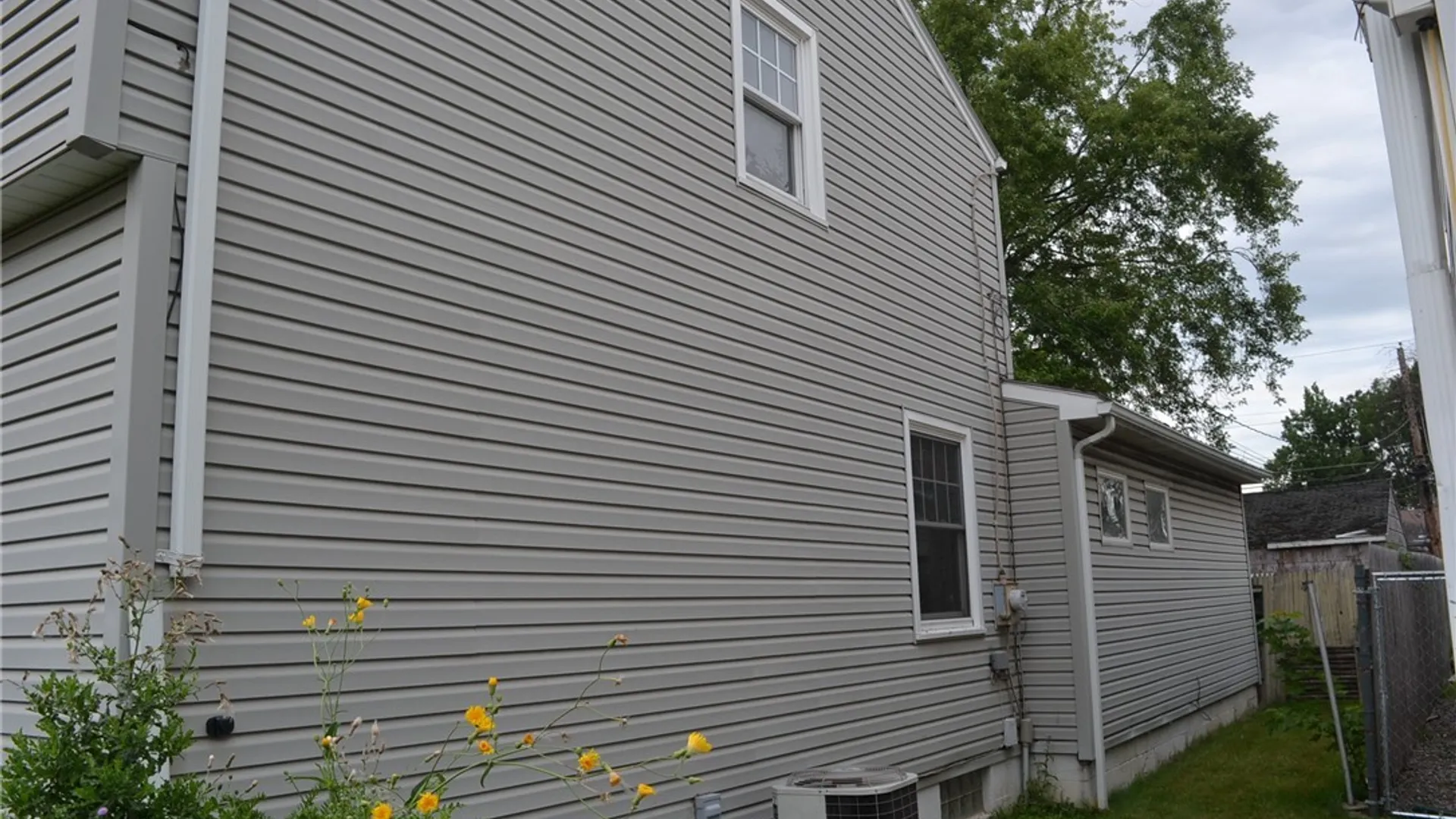Property at 316 Oakvale Boulevard, Tonawanda, NY 14223 5