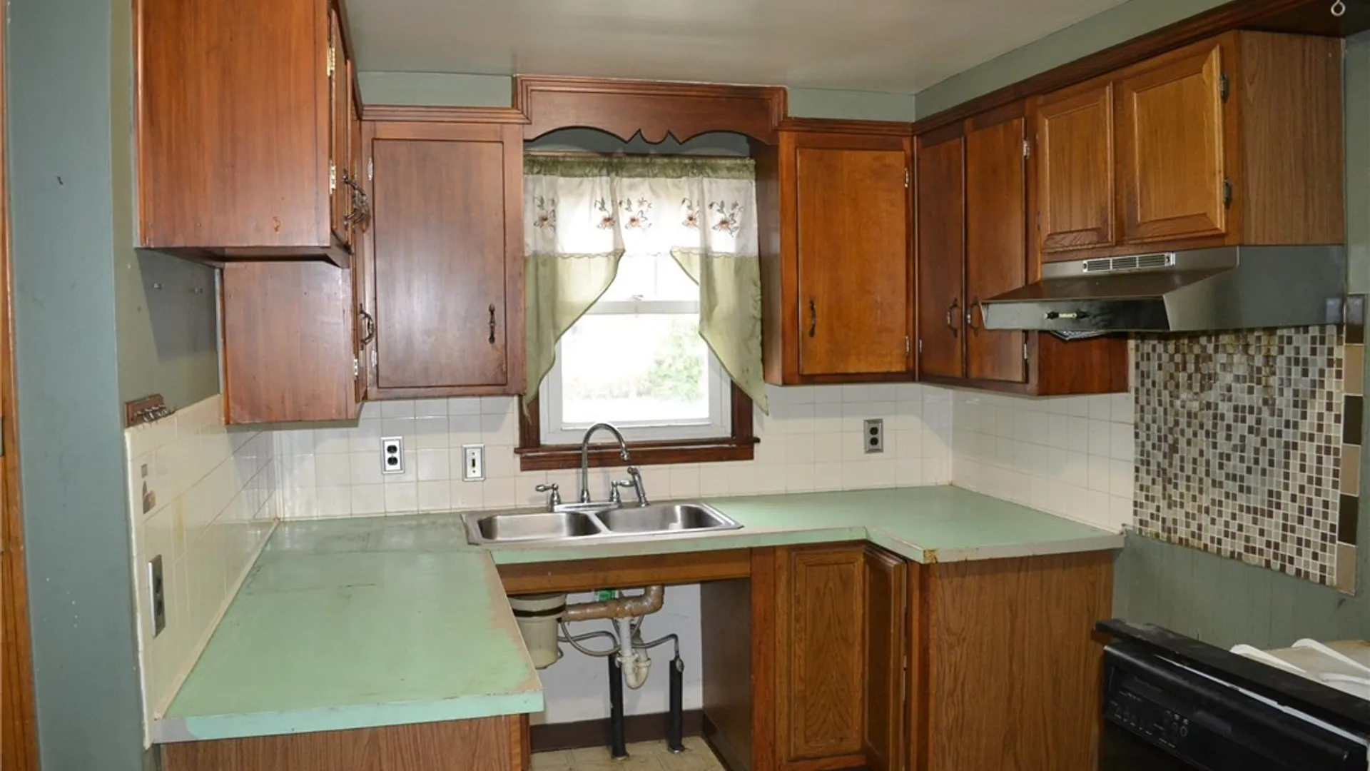Property at 316 Oakvale Boulevard, Tonawanda, NY 14223 11