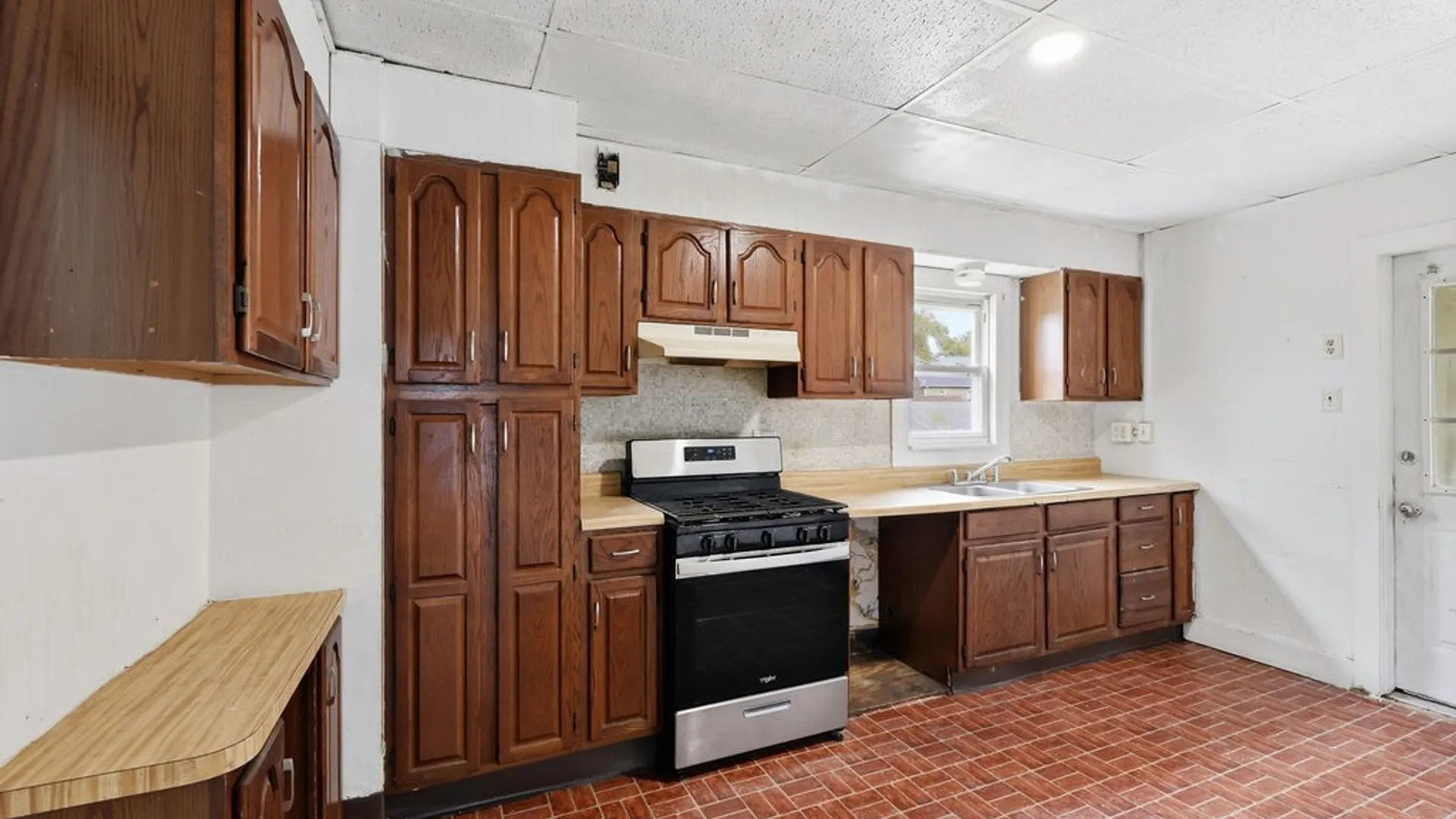 Property at 136 Wadsworth Street, Syracuse, NY 13203 30