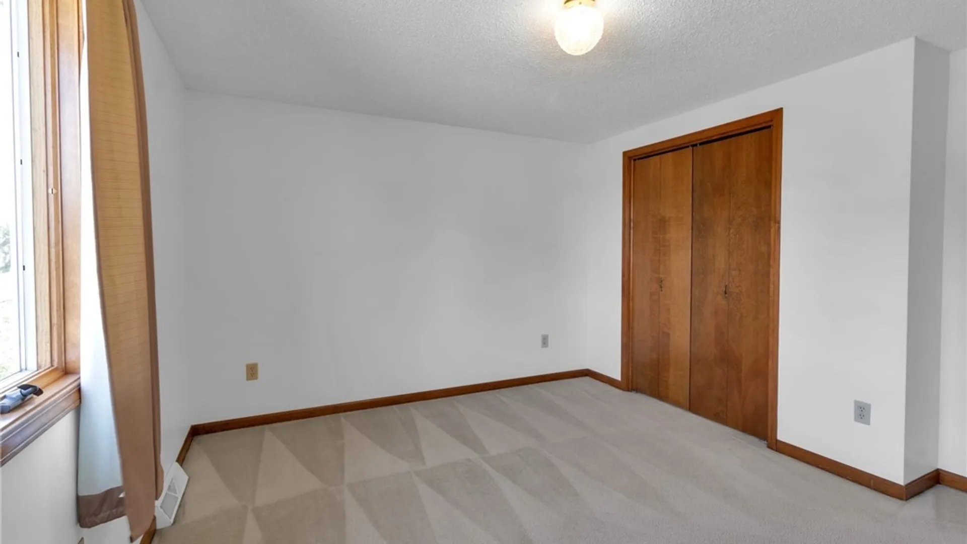 Property at 2570 David Drive, Wheatfield, NY 14304 34